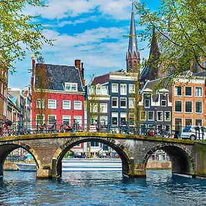 Crown Ámsterdam