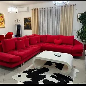 Rita , Tirana Albanie