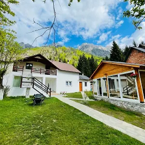 Bujtina Arlindi Bed and breakfast